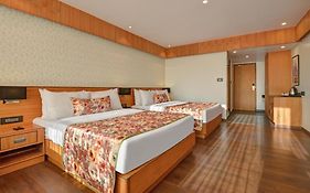 Summit Montana Suites & Spa